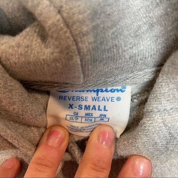 Men’s Champion Reverse Weave Gray Hoodie XS - Picture 2 of 6